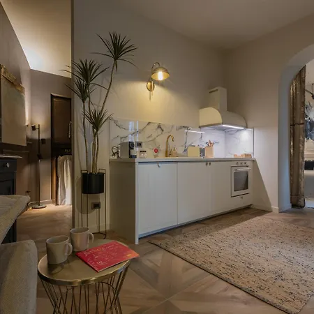 Design In Corso Francia By Wonderful Italy