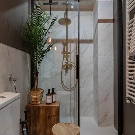 Design In Corso Francia By Wonderful Italy